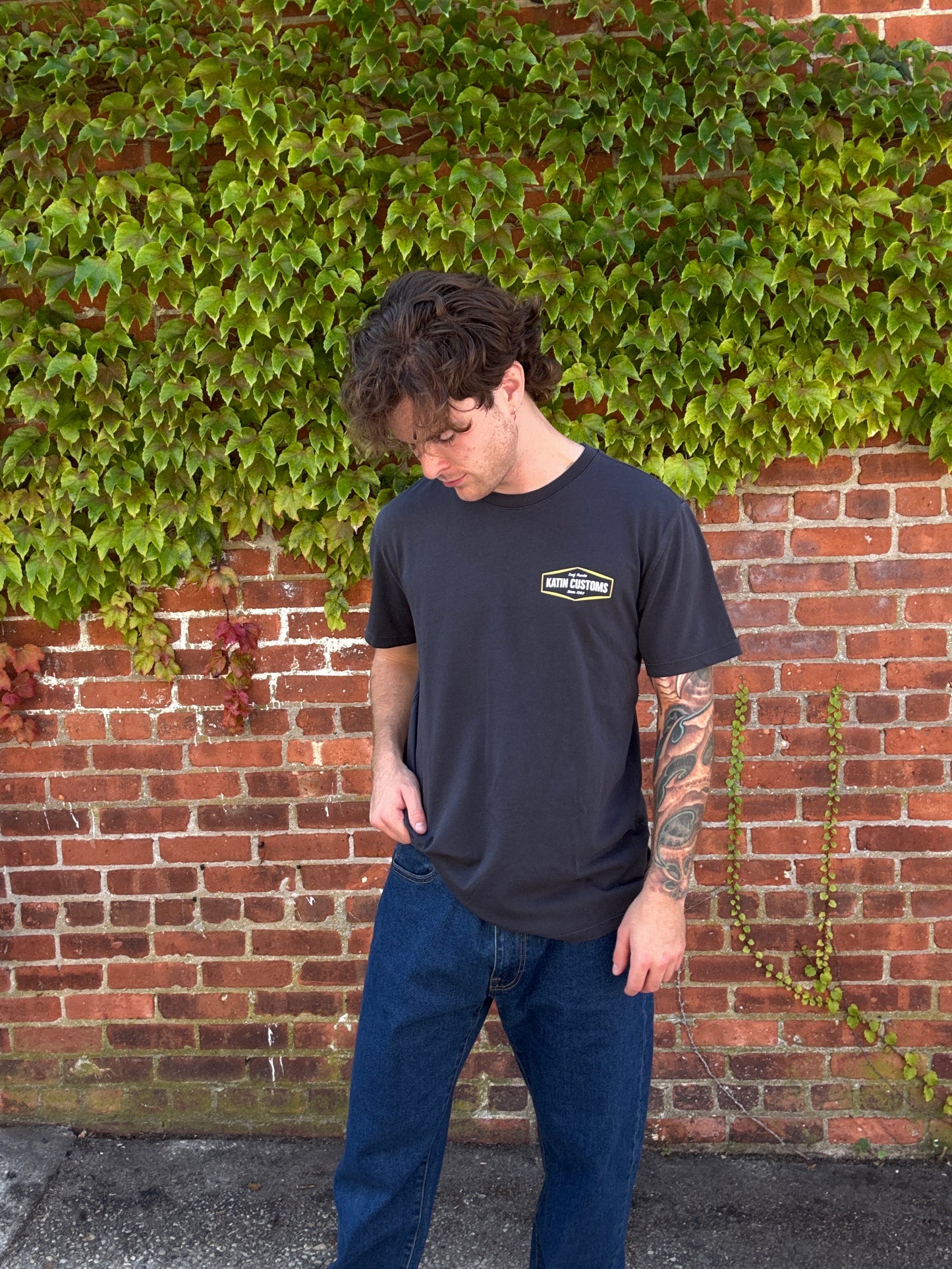 STREAMLINE TEE
