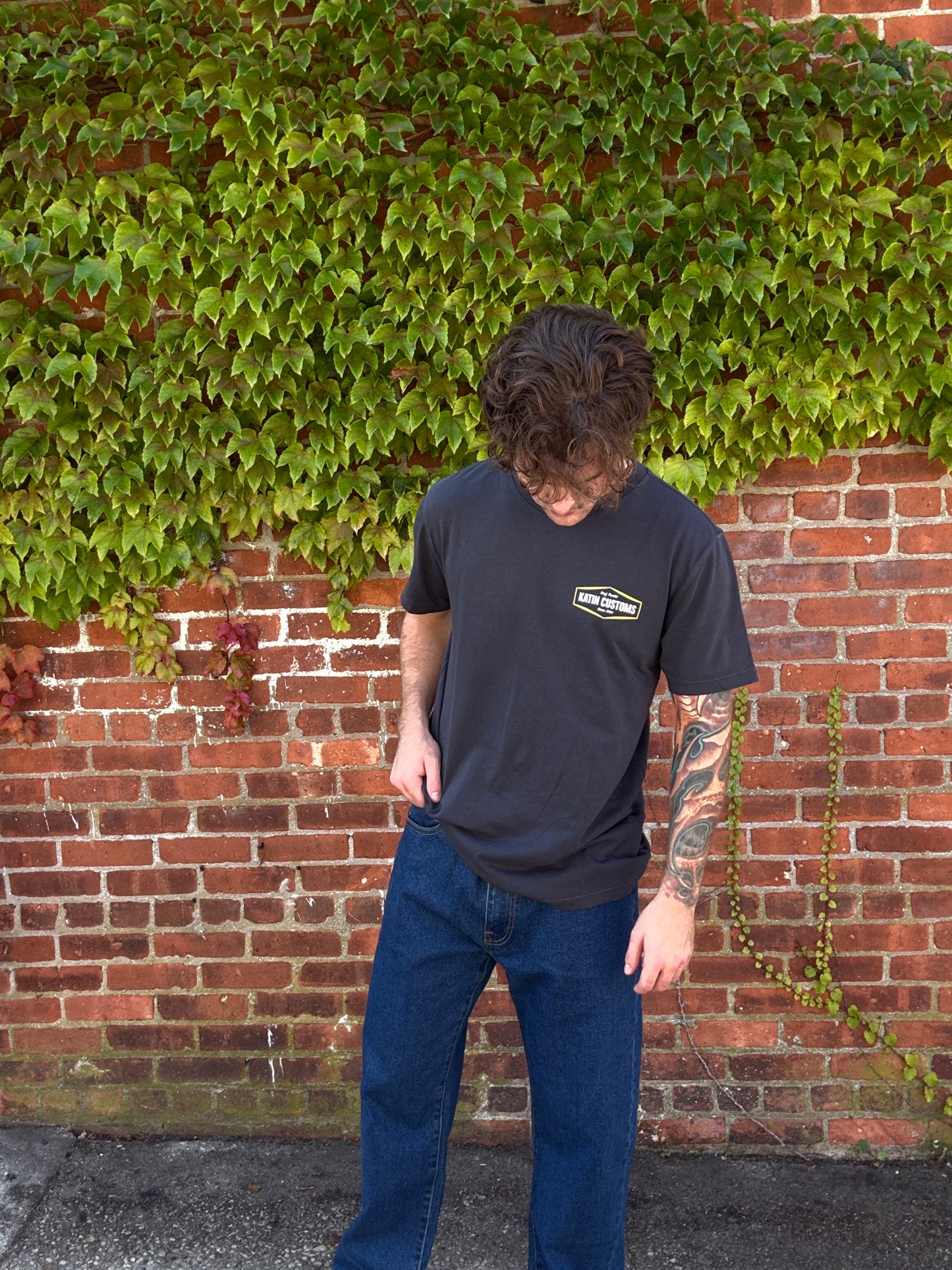 STREAMLINE TEE