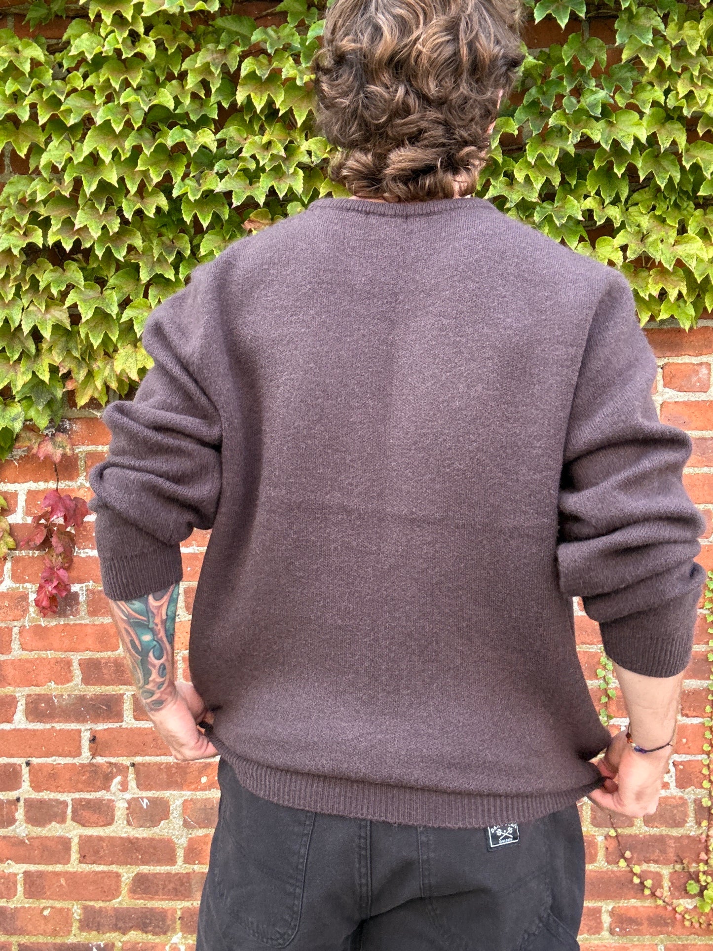 RIVERS SWEATER