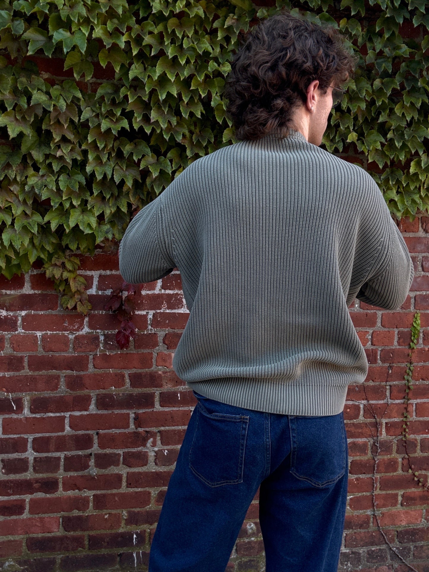 SWELL SWEATER