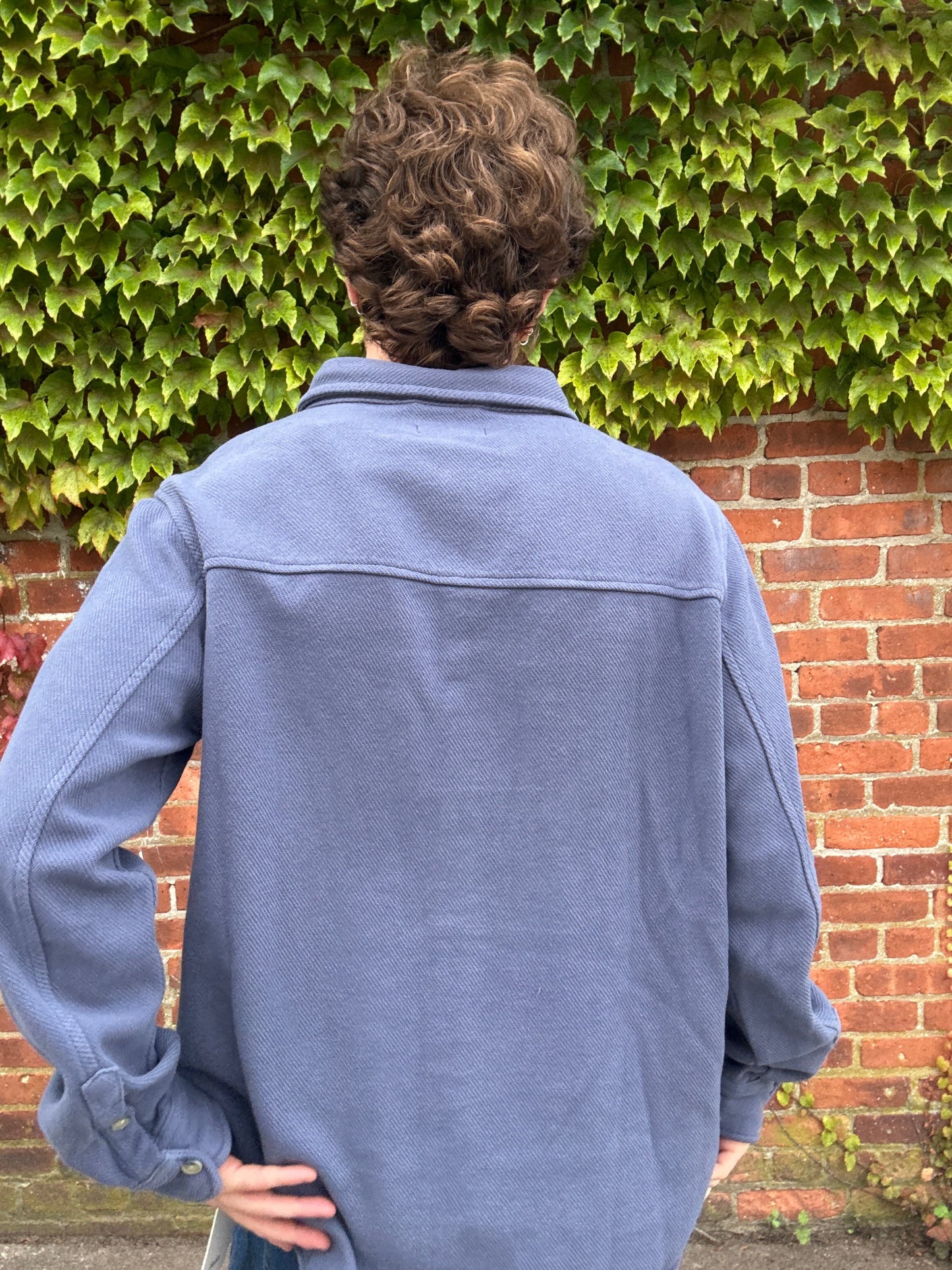 TATE BUTTON DOWN