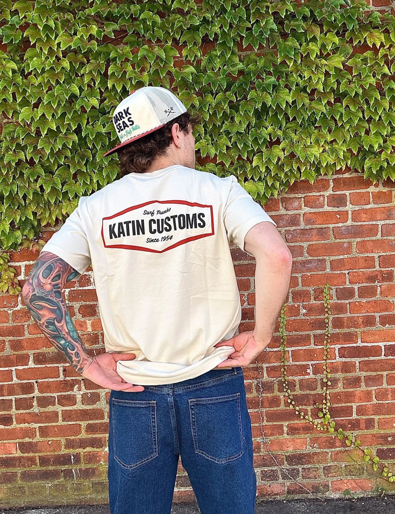 STREAMLINE TEE